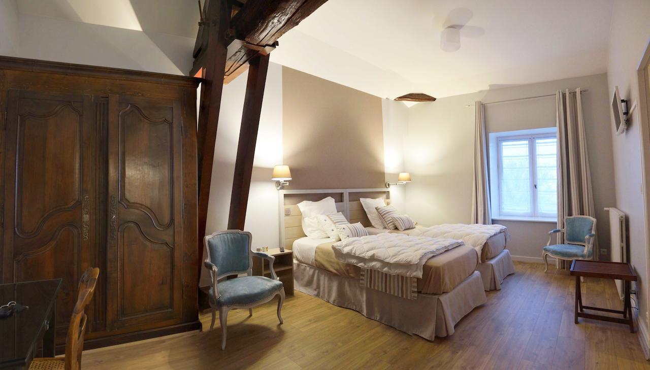 Chambre D'Hotes Le Jardin Des Pierres Dorees Marcy 객실 사진